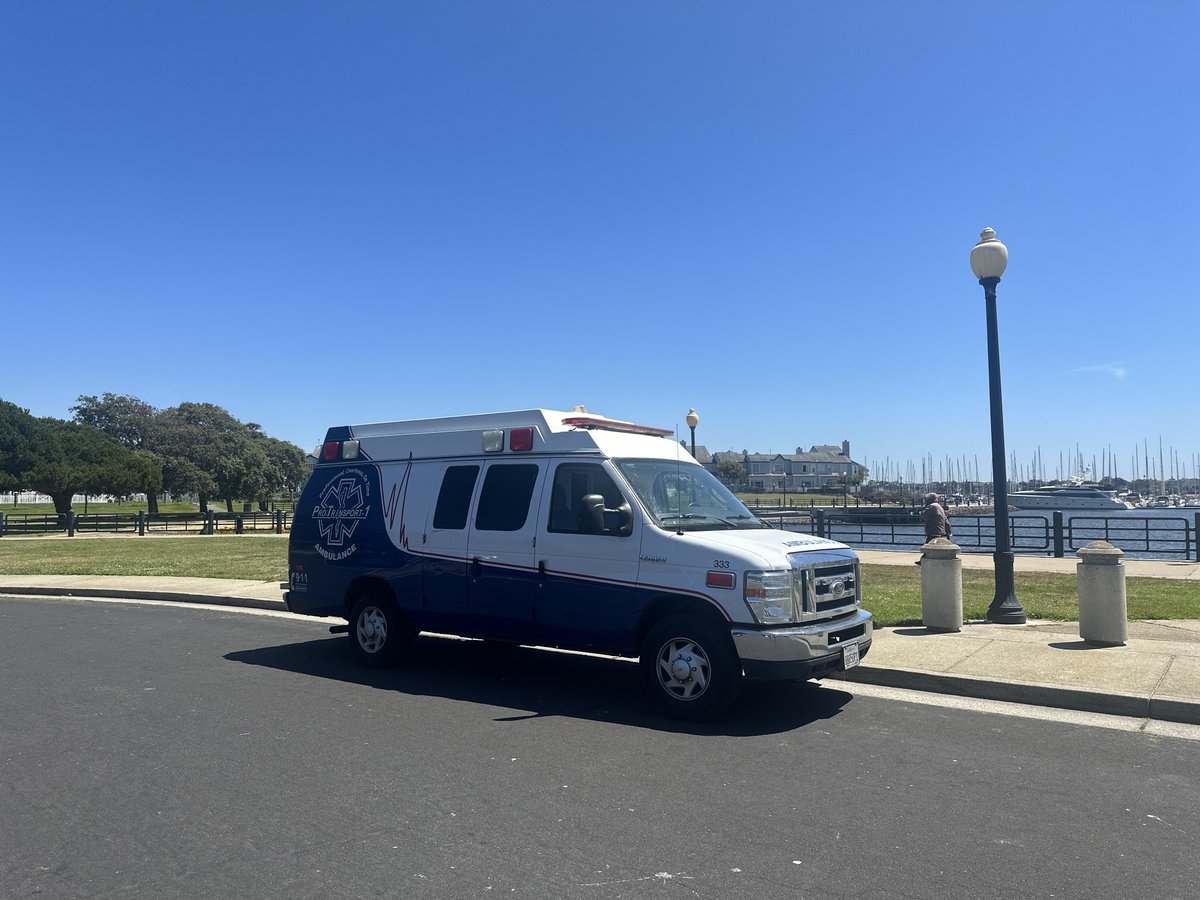 ProTransport1's tweet photo. It's a beautiful day to be out in the field! 🚑 #EMSlife https://t.co/eGrfNfQkRa