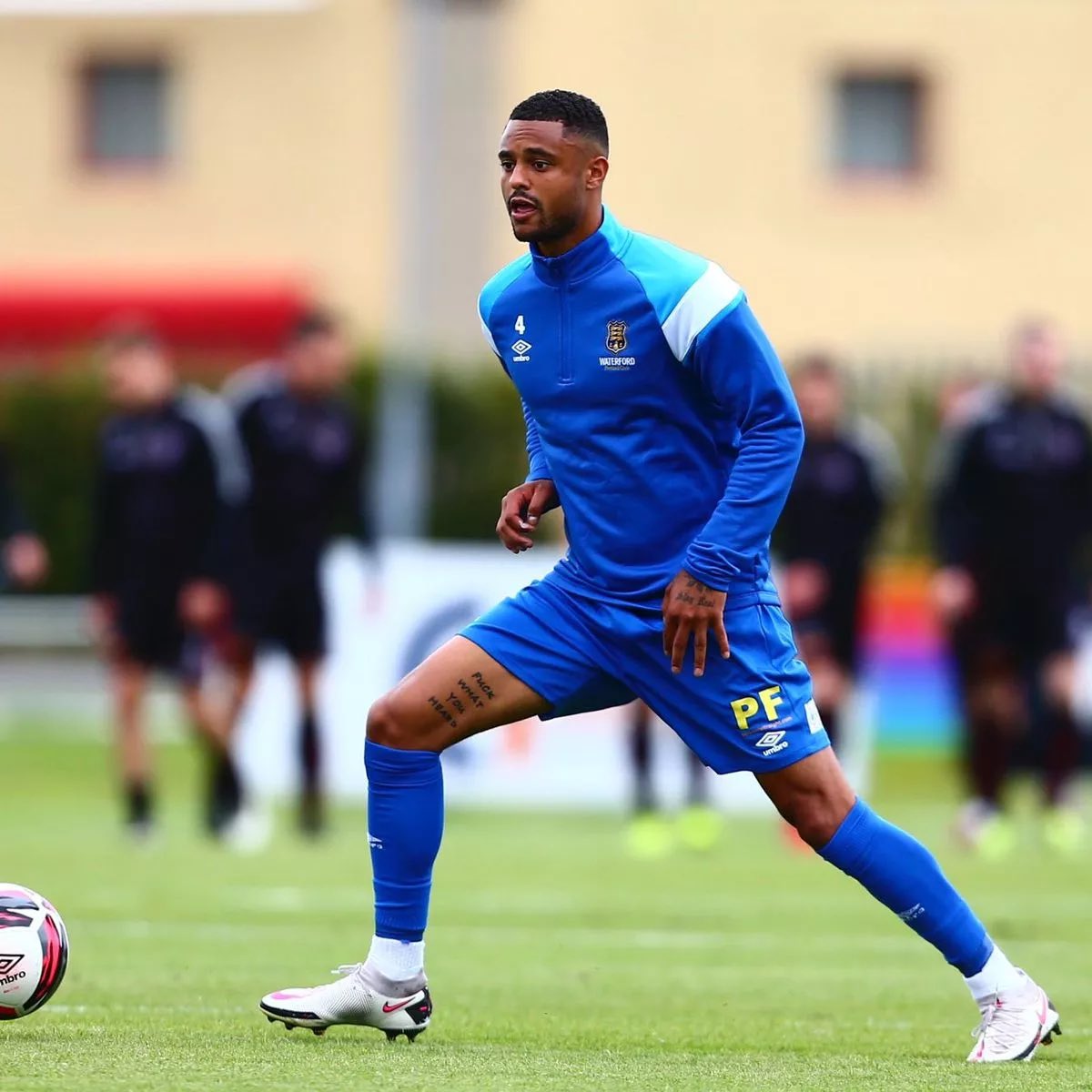 PLAYRFITCHAMP23's tweet photo. 🚨⭐️ One to watch
Name: Jamal Dupree 👀
Club: @ArdsFC1900
Position: Cam/RW⚽️
Previous clubs: Derriaghy🔵, queens👑,Evergreen hawks🇺🇸,Waterford🌊,portadown🍎,Carrick rangers🟠.
Age:2️⃣6️⃣
Contact: 1️⃣ season .
Speciality: Strength💪💫
#ardsfc #niflchampionship https://t.co/ZBHxR0KaG5