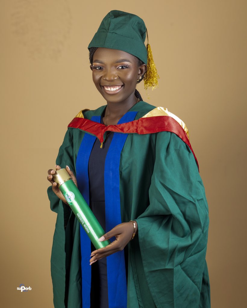 Ceeceeleah's tweet photo. God did itπ₯°π₯°
Bagged a https://t.co/j6SWvEFq25 degree in Microbiology ππβ€οΈβ€οΈ
#FUNAAB30thConvocation https://t.co/7gIQaF2ggP