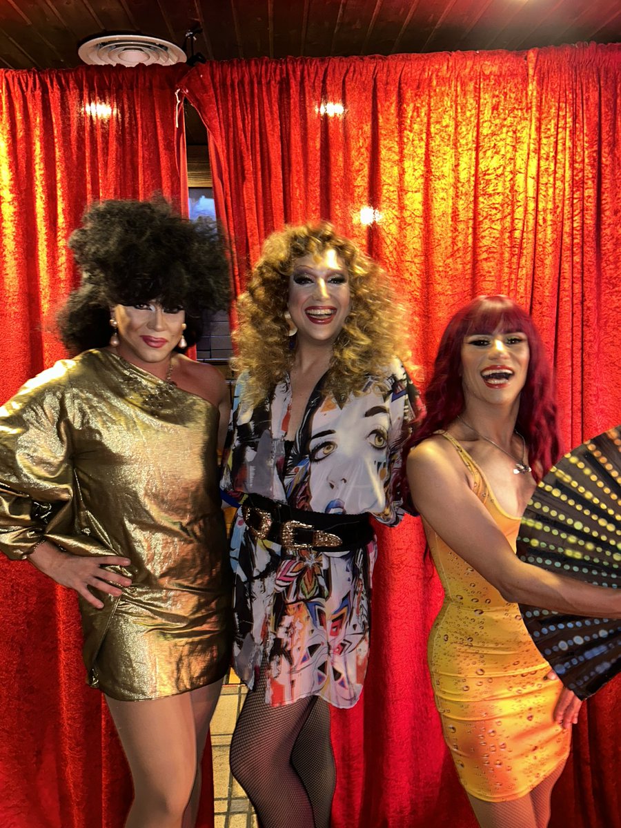 Todo preparado!!! 
#gulagulamadrid 
#gulagula 
#celebracion #despedidadesoltera 
#cumpleaños 
#divorcios -también😂😂-
☎️615282712
👩‍💻GulaGula.net