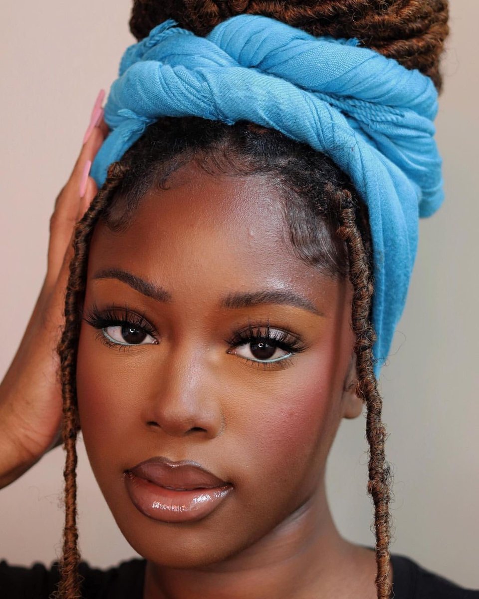 PlanetBeauty's tweet photo. @lillylashes "SO EXTRA MIAMI" is the queen of drama 👑💅Featuring the stunning @jasadetunji ✨

#Planetbeauty #Beautybabe #Beauty #Lillylashes #Lashes #Eyelashes #Eyes #Makeup #Mua #Motd #Cosmetics #Mascara #Eyeliner #Lipstick #Face https://t.co/KwbNmOJBWd