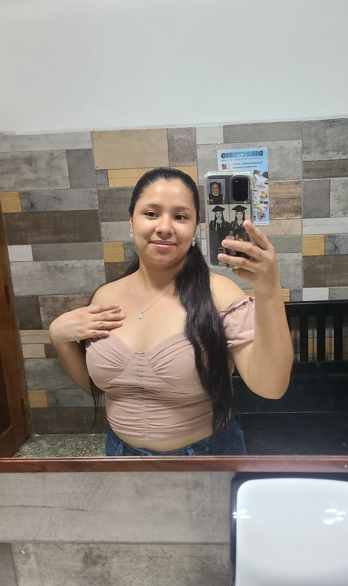 Lizeth_A1999's tweet photo. ✨️La vida es bella✨️ https://t.co/xEuvDq4rnI