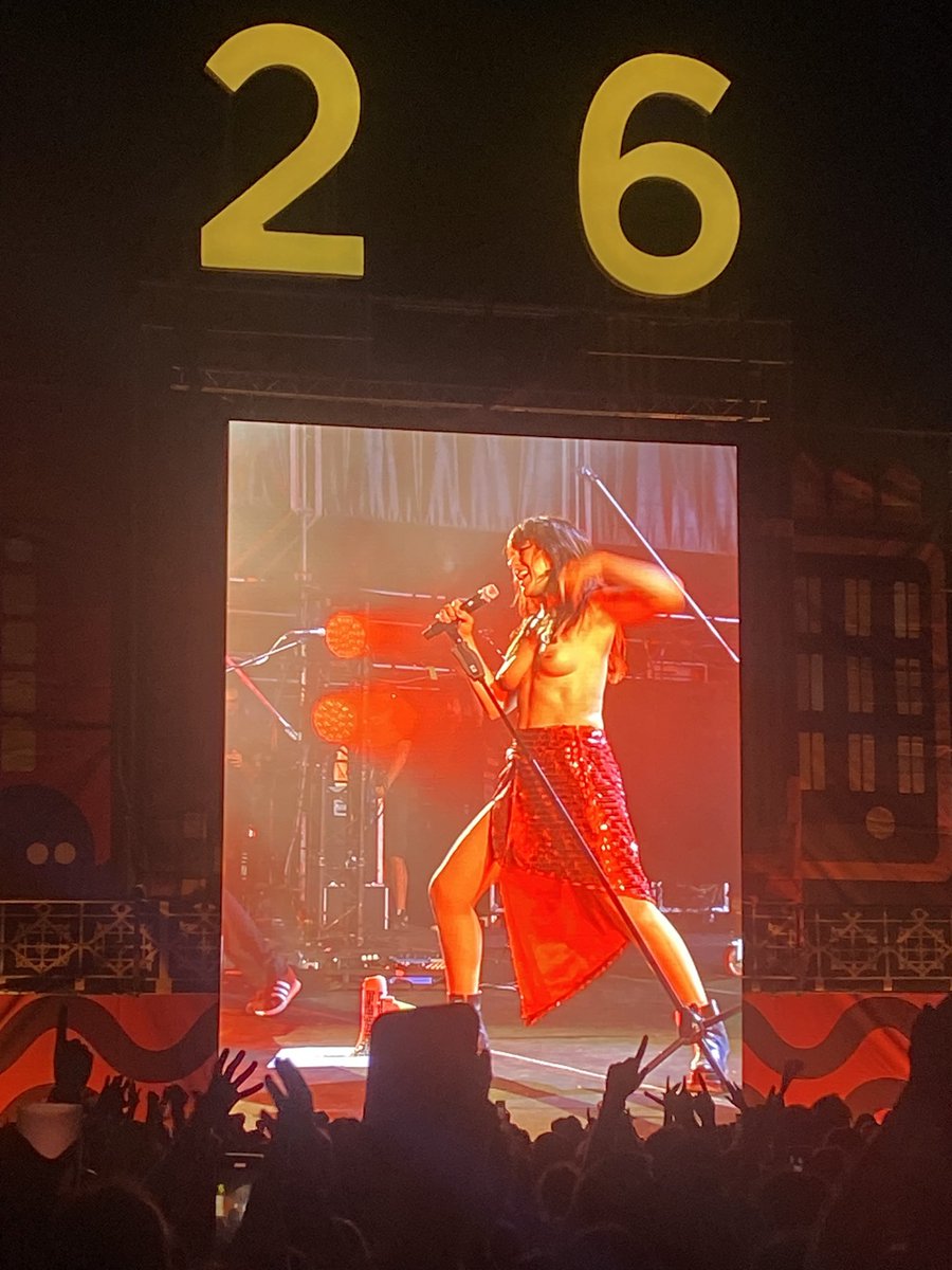 Me voy a la cama feliz de haber vivido esté momento histórico de la música española. Eva Amaral, Diosa. Eva Amaral, ETERNA #amaral #SonoramaRibera2023