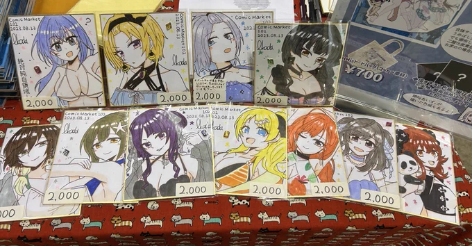 オカダの色紙はこんな感じ!あいす。氏はまだ描いてます✋ 