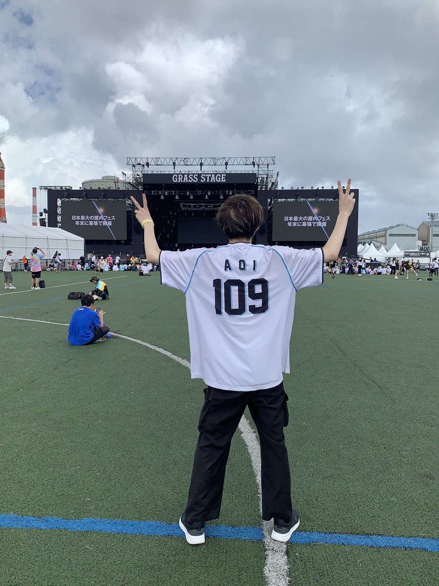 AOi_wixz's tweet photo. オーラルさん出ない日に
名前入りベースボールT着る人 https://t.co/72j4Z1P7Jr