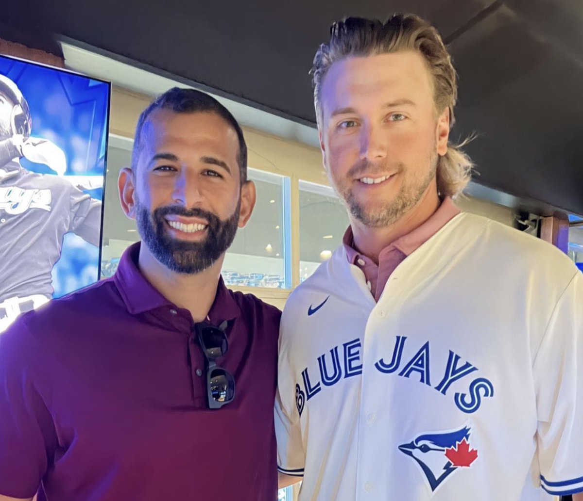 BlueJays's tweet photo. Nostalgia, Ultra 👑 #JoeyBats https://t.co/05TXuzZ1je