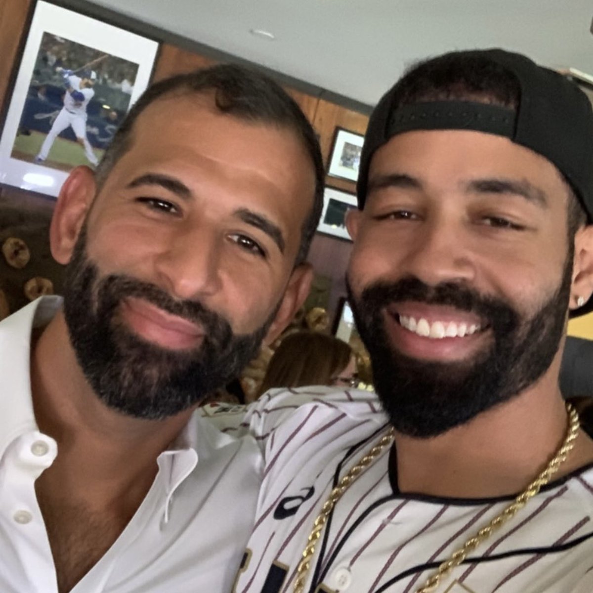 BlueJays's tweet photo. Nostalgia, Ultra 👑 #JoeyBats https://t.co/05TXuzZ1je