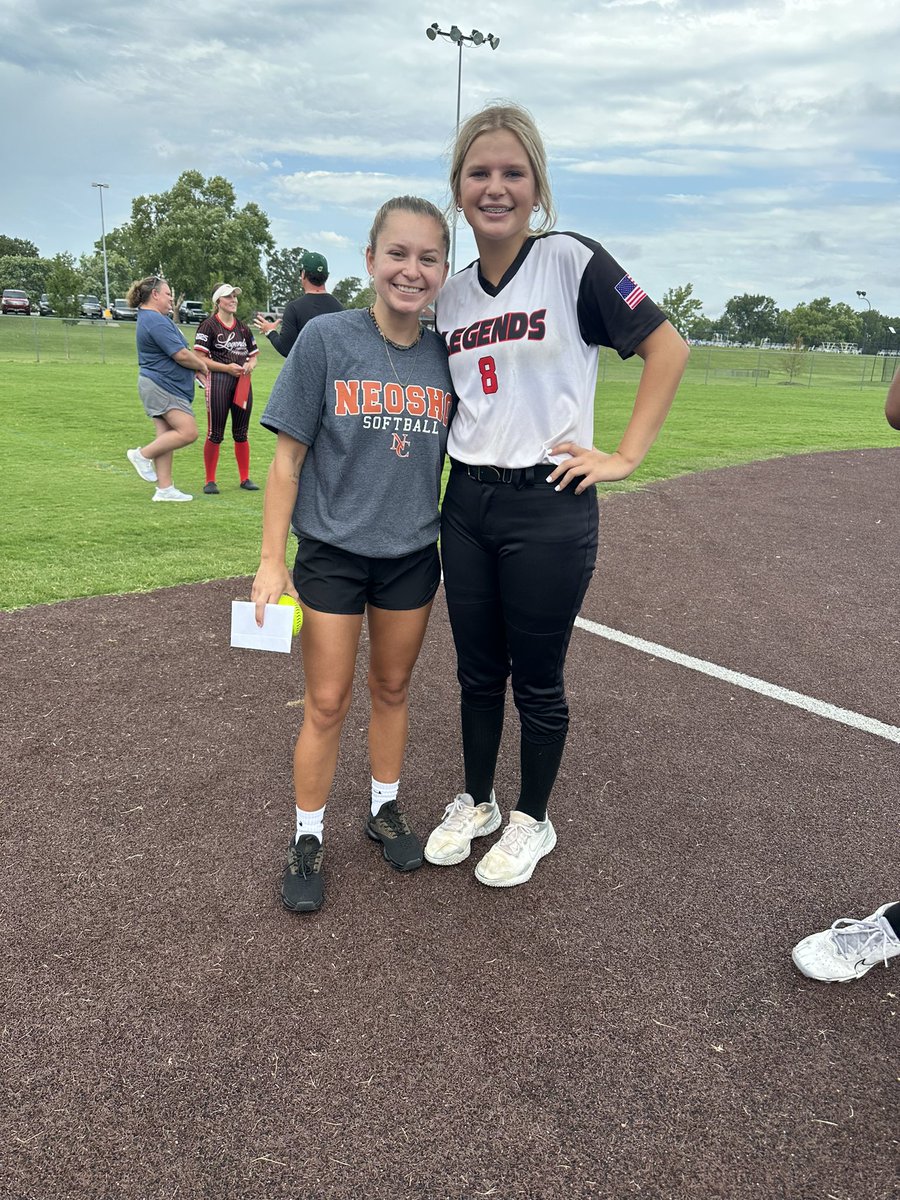 olivia_nations's tweet photo. I had fun attending the NWA college camp! Thank you to all the coaches that came out. @CCRoughridersSB @GoNeoshoSoftbal https://t.co/u1VzMVRkLY