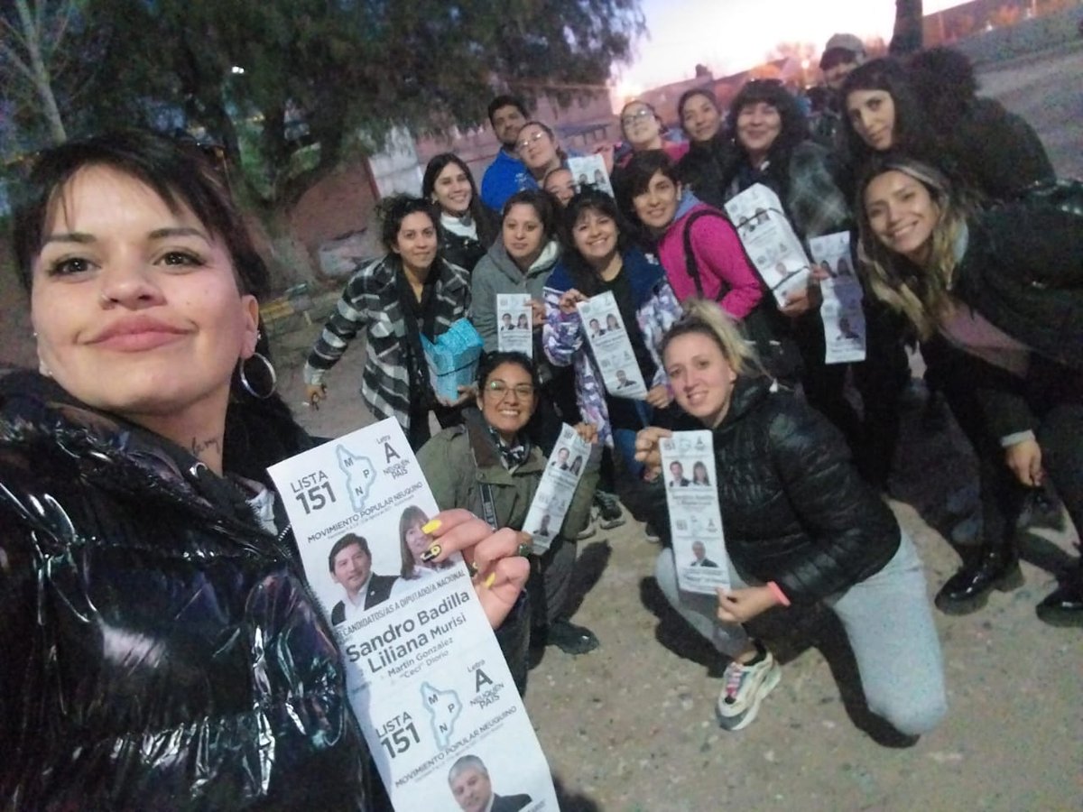 MnicaTamborind1's tweet photo. #Seguimos Firmes como siempre 💪 
Acá no se cruza el charquito, Acá hay GESTION y COMPROMISO hasta el final!!! Con las botas bien puestas.
Ahora #Lista151 #LetraA
Lo mejor... Neuquén Para Neuquén!! 💙 https://t.co/trXf0q3TMb