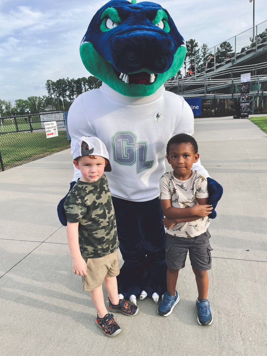 Ashley Clark tweet media