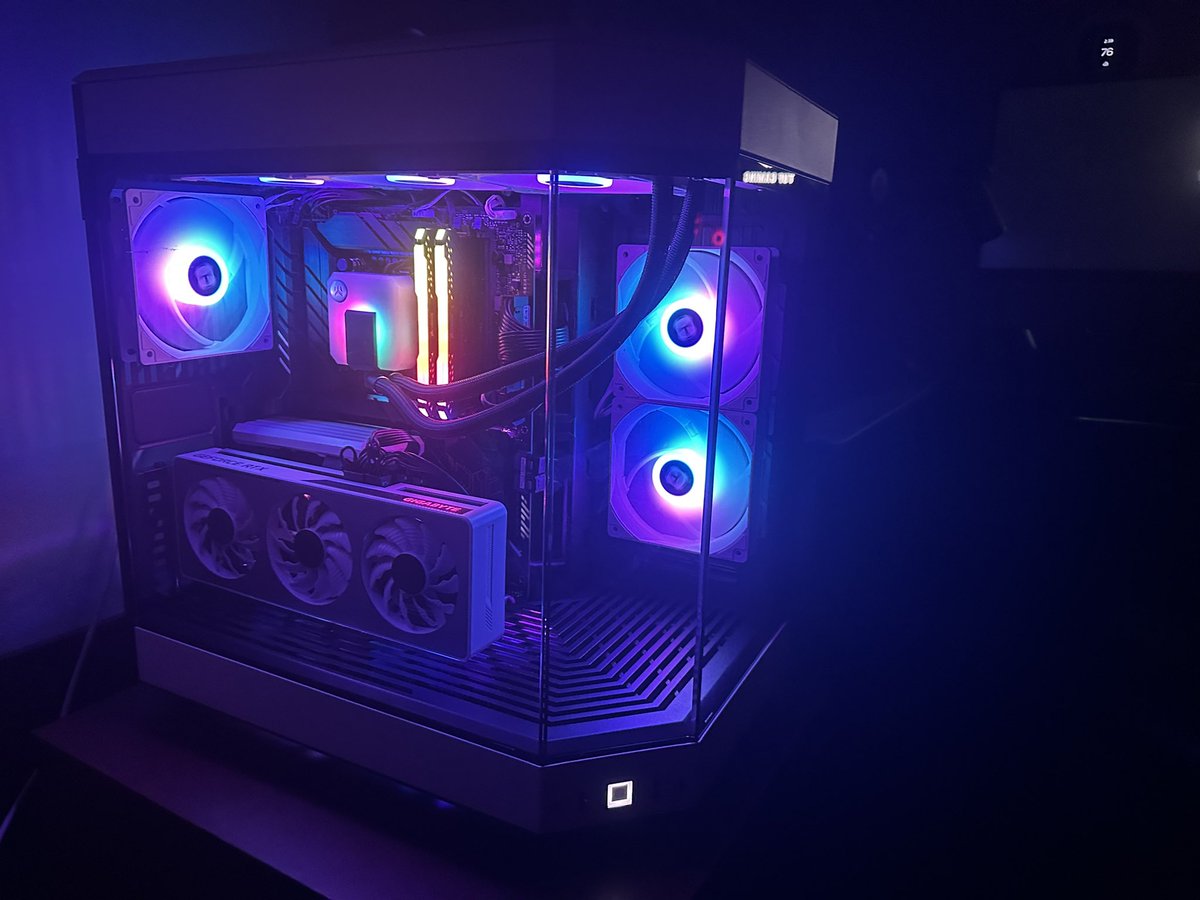 CG1EGaming's tweet photo. We would like to thank all who stayed with us during this time as &amp; we rise up as one of the best unknown #custompc #gamingpc repair &amp; rebuilt shops around. As we rise up the ranks on #thumptack in 3 days we are expecting even bigger builds by best brands, mo #twitchstreamers otw https://t.co/vz25KqSNp5