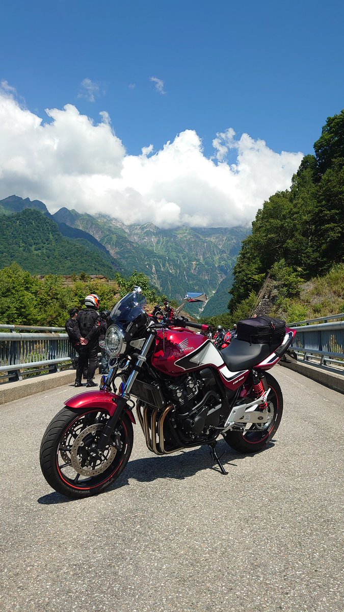 east11271's tweet photo. おはようございます🥰
朝からバテバテです🤣
#cb400sf  #cb400 #バイク好きと繋がりたい #バイクのある風景 #バイクツーリング https://t.co/cjmw450RTj