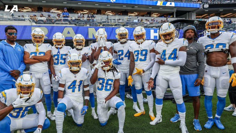 Chargers reminding us all that they still have the best uniforms in football.