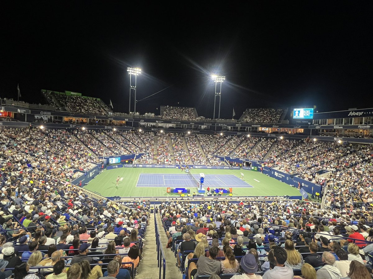 Perfect evening for tennis. #NationalBankOpen semi finals.