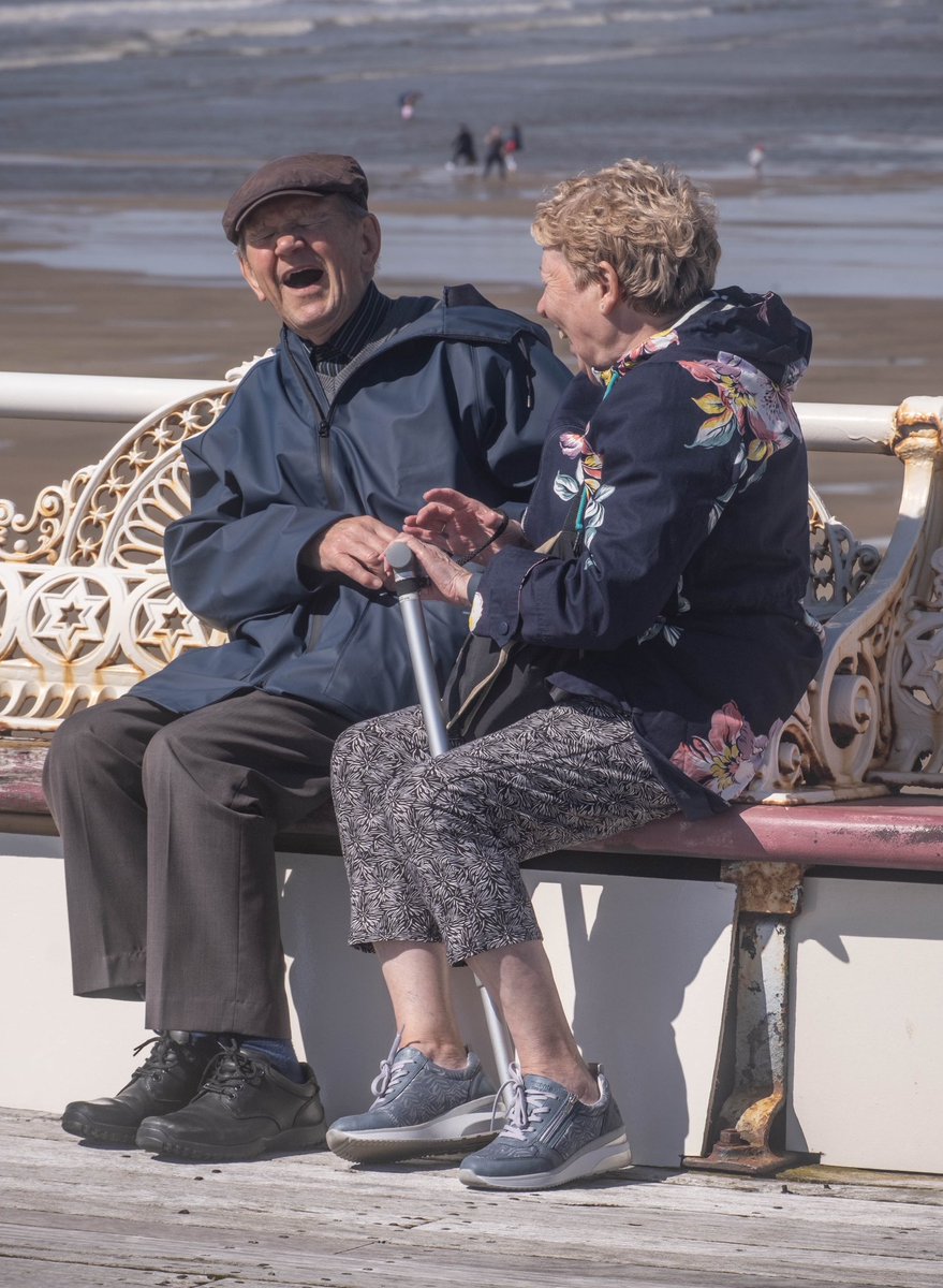 Please REPOST to help me find this couple!! At #BlackpoolAirShow23 today they caught my attention by the way they were just loving each other’s company! My favourite photo I’ve taken in a long time as it reminded me of my parents’ relationship before we lost my brilliant dad ❤️