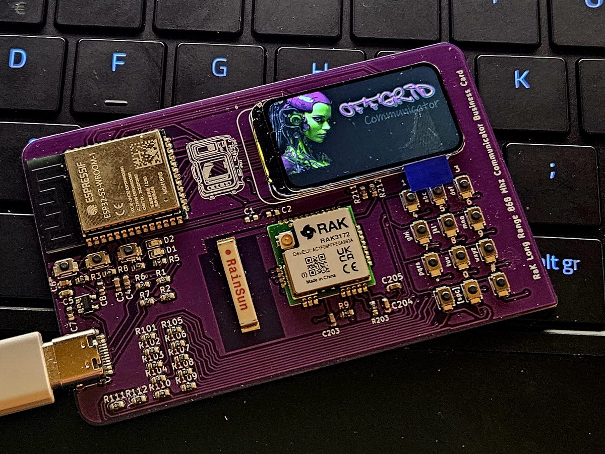 Offgrid communication business card.. send and receive txt msgs on long range 868mhz