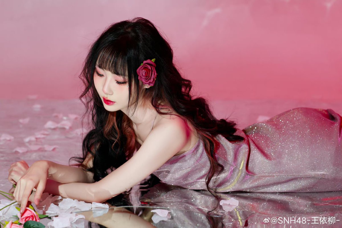 wang yiliu archive tweet media