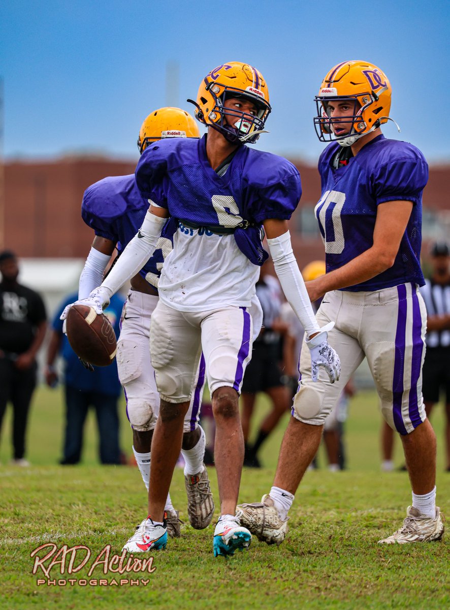 WesHalePhoto's tweet photo. DCHS Football scrimmage        

Link to all photos 👇
https://t.co/0tIswIVp0Y

#radphotos #radactionphotography #gdtbaj #desotocentraljaguars #canon #sportsphotography #memphisphotographer   #desotocentralfootball #northmississippiphotographer #highschoolsportsphotography https://t.co/MOI7VYXq4W