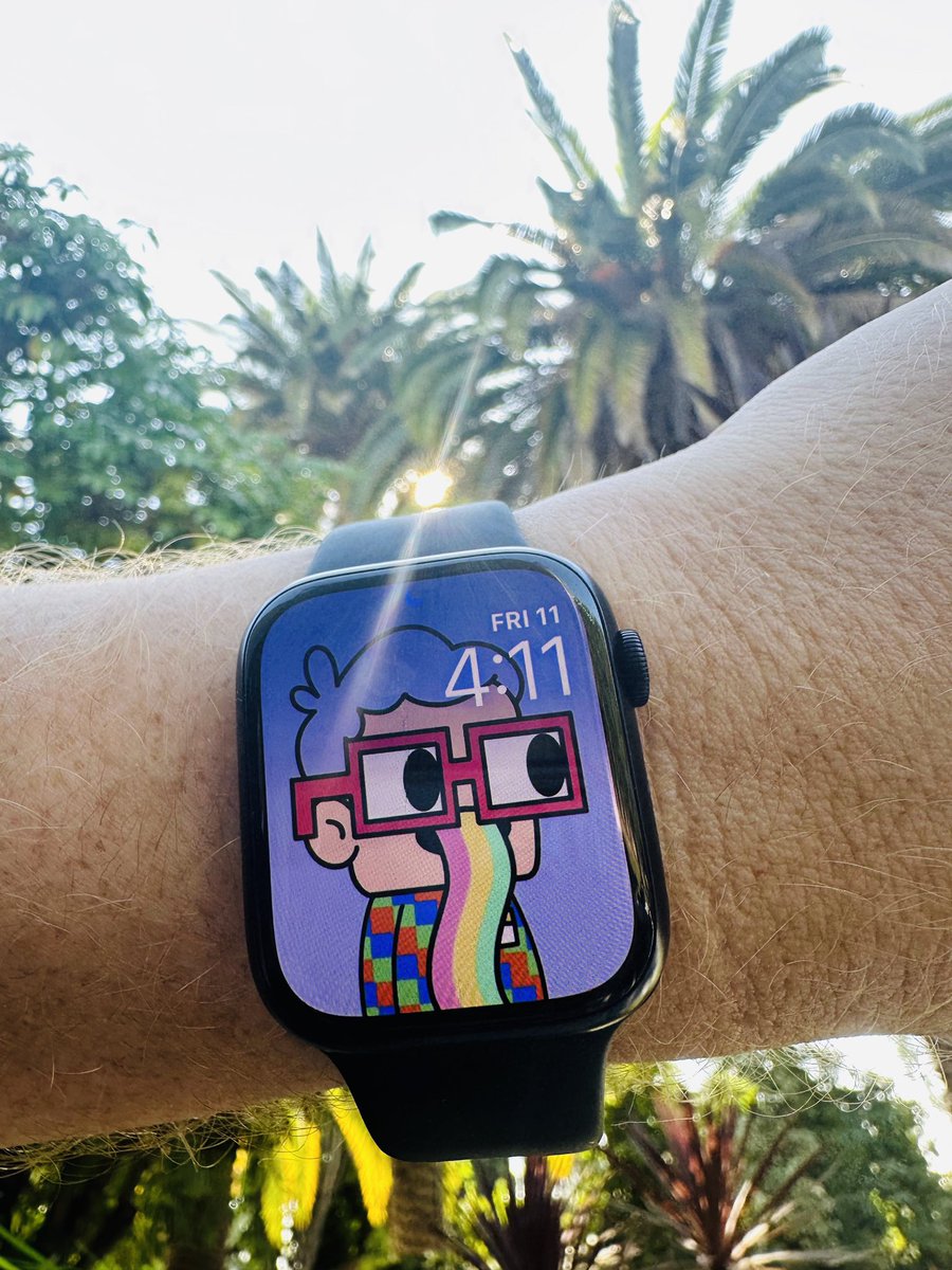 Did you know that we have a tool to make wallpapers for your smartphones &amp; watches with your very own Noundles?! 🔥

Just visit noundles.io/dashboard, choose your Noundle, &amp; click download! 🤝

Let’s see yours! Giving 1K $RAINBOWS to 3 different people who post a pic below👇🌈