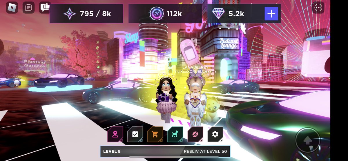 Stephie_Ramirez's tweet photo. 💕🌈 RT @ParisHilton literally OBSESSED!!! 👸🏼 #SLIVINGLAND @Roblox Omg!!! #Yas!! Absolutely so #ICONIC!! #BossBabe I’m so proud of you P. Makes me so happy. Love you. #Goals #Slivingland #ThatsHot. 🌈💕 https://t.co/sAUOQfvAw7