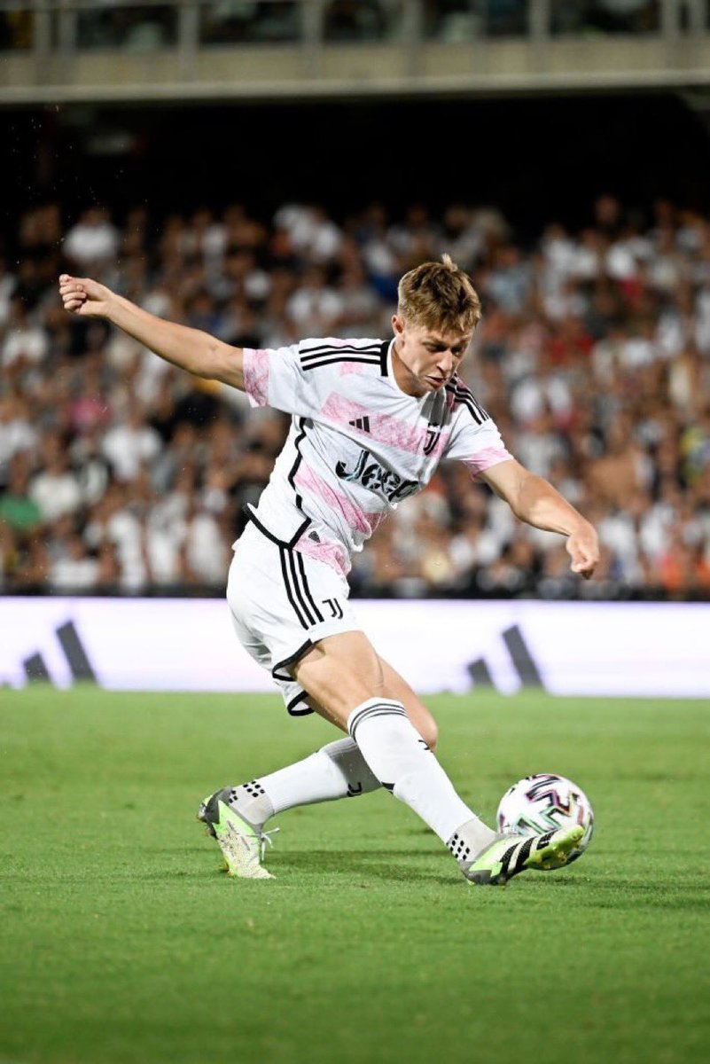 JuvenilJuventus's tweet image. HANS #NICOLUSSI MERAVIGLIA ✨