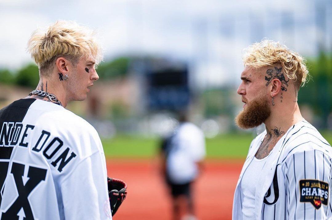 MGKSpain's tweet photo. League Park Invitational Charity Softball Game ⚾

📸: edrost88, shotbyutlak https://t.co/JmCZ9QiZlh