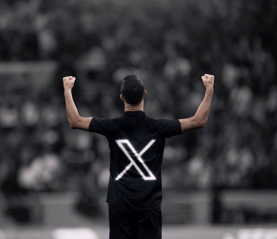 smartechdaily's tweet image. كريستيانو اليوم يستاهل زر لايك ❤️ ب #Hashflag مخصص عشانه 😄
#النصر_الهلال