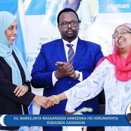 hon_khadija's tweet photo. 13/O8/2022 AYAAN LA WAREEGAY #XILKA @MwomenHRD EE XUK. RW JFS @HamzaAbdiBarre ๐น๐ธ๐ด๐น
@HassanSMohamud @SalahJama @abdirizakatosh @AlinurSalaad @DrahmednurAbdi @golfyare @AbdirizakOm @HShPrez2Ware @Dekshurei @FadumoSomali @farhanjimale @Sh_Fillipin @ZakiaHussen @SONNALIVE https://t.co/2QFX5UxLri