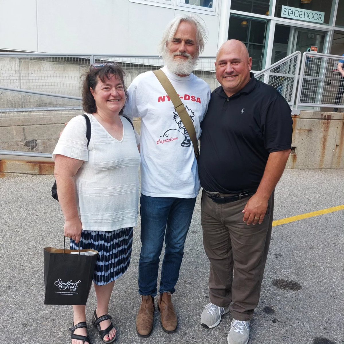 RossyOnTheMic's tweet image. Stop #2 on the 24th anniversary tour:  The Stratford Festival, to see &apos;King Lear&apos; starring Paul Gross, one of our favorite actors.

Big thanks to Ann Swerdfager from the Festival for arranging this meet and greet.

#PaulGross
#KingLear