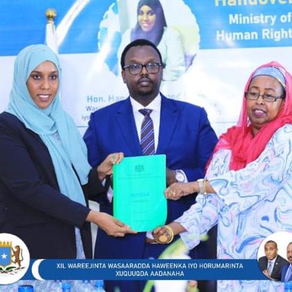 hon_khadija's tweet photo. 13/O8/2022 AYAAN LA WAREEGAY #XILKA @MwomenHRD EE XUK. RW JFS @HamzaAbdiBarre ๐น๐ธ๐ด๐น
@HassanSMohamud @SalahJama @abdirizakatosh @AlinurSalaad @DrahmednurAbdi @golfyare @AbdirizakOm @HShPrez2Ware @Dekshurei @FadumoSomali @farhanjimale @Sh_Fillipin @ZakiaHussen @SONNALIVE https://t.co/2QFX5UxLri