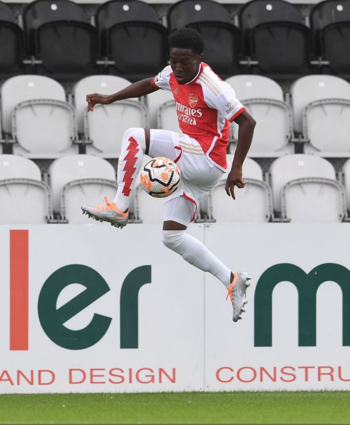 GemScouting's tweet image. 💎 2 intriguing players got on the scoresheet for Arsenal's u21s yesterday

🏴󠁧󠁢󠁥󠁮󠁧󠁿 Myles Lewis-Skelly (16), a physical central midfielder who is hard to dispossess and a skilled passer.

🏴󠁧󠁢󠁥󠁮󠁧󠁿 Amario Cozier-Duberry (18) is a quick, inventive and tricky right winger with good awareness.