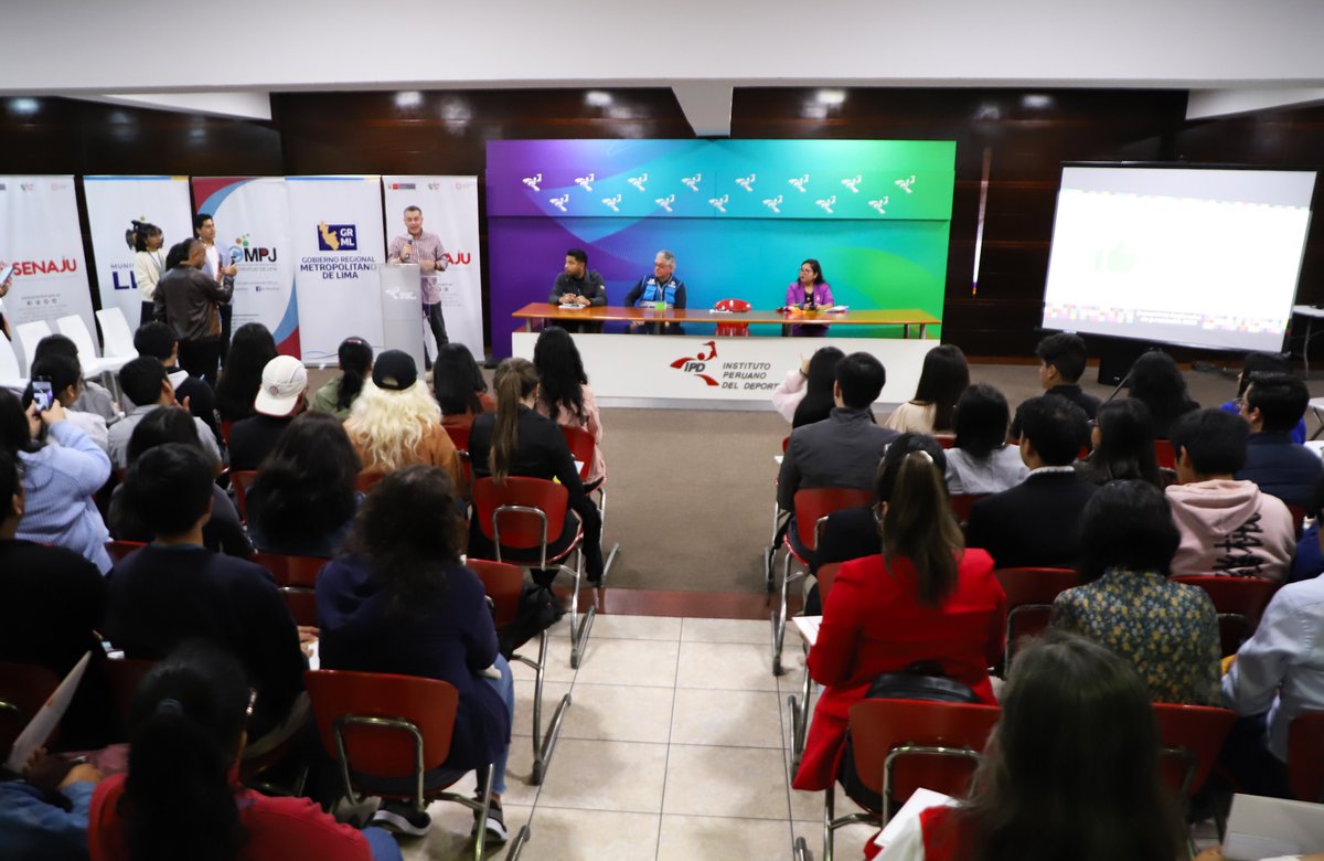senaju's tweet photo. El Encuentro de Juventudes de Lima Metropolitana se enmarca en la #SemanadeLasJuventudes, a fin de escuchar sus necesidades y demandas frente a las problemáticas en educación, empleo, salud, participación, e impulsar políticas públicas acorde a la Política Nacional de Juventud. https://t.co/EWwuT304bp