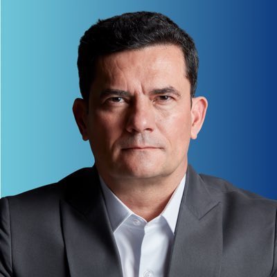 pesquisas_elige's tweet photo. 🚨OPINIÃO: O silêncio do Senador Sérgio Moro (UNIÃO-PR) sobre a operação contra o entorno do ex-presidente Jair Bolsonaro (PL) é mais uma comprovação de que ele nunca lutou pelo combate à corrupção, e sim contra Lula e o PT

🗞️@gustavocanalhao https://t.co/NFcpP8twDc