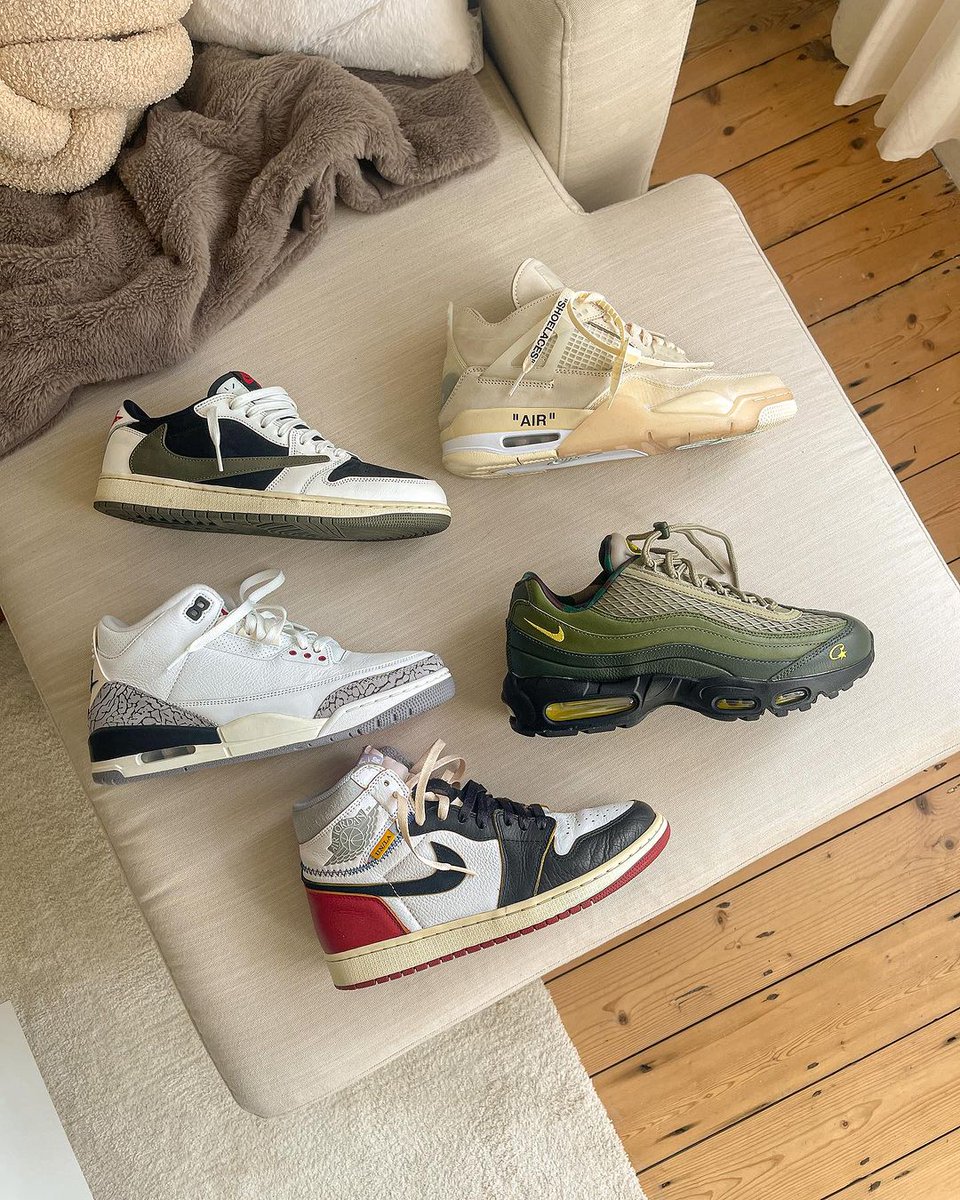 Sneaker News tweet media