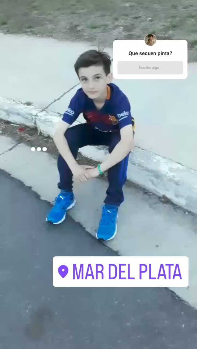 me acuerdo q en plena época coscu army 2019 2018 una mina me había dicho q le parecía lindo y yo lo único q le respondí fue douuu
