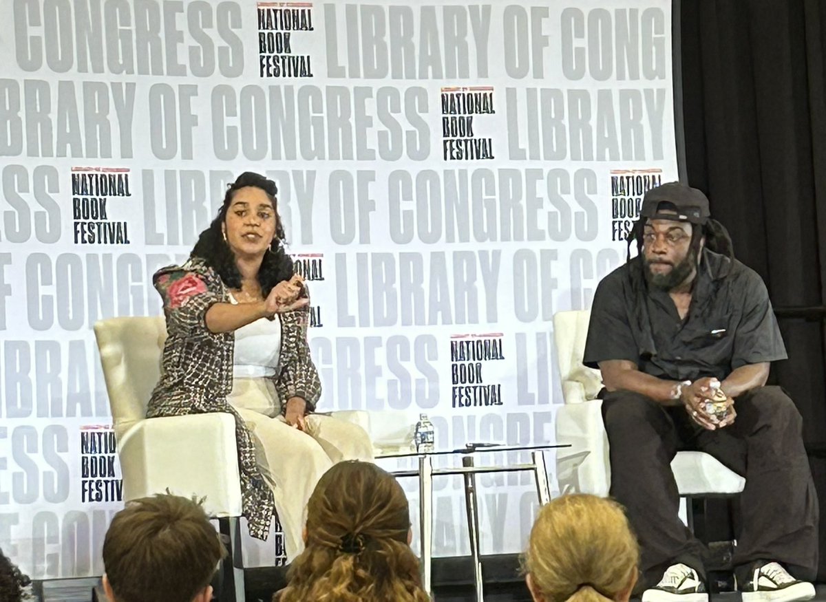 MrsTurnerMMS's tweet photo. Just me fangirling over Alan Gratz, Elizabeth Acevedo, Jason Reynolds, and Ruta Sepetys 🤩 https://t.co/OYpZX8tkk2