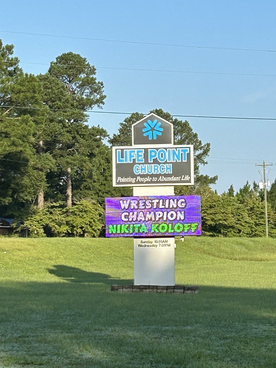 NikitaKoloff1's tweet photo. Yet another AMAZING #ManUp conference today in historic #AmericusGa ! 3 generations attended, delicious lunch (thank you ladies), well over $1K in giveaways (including a $650 outdoor grill), men were definitely challenged. Preachin’ tomorrow @10a …come on out! #ItsTIMEToManup https://t.co/70PbgDM4Av