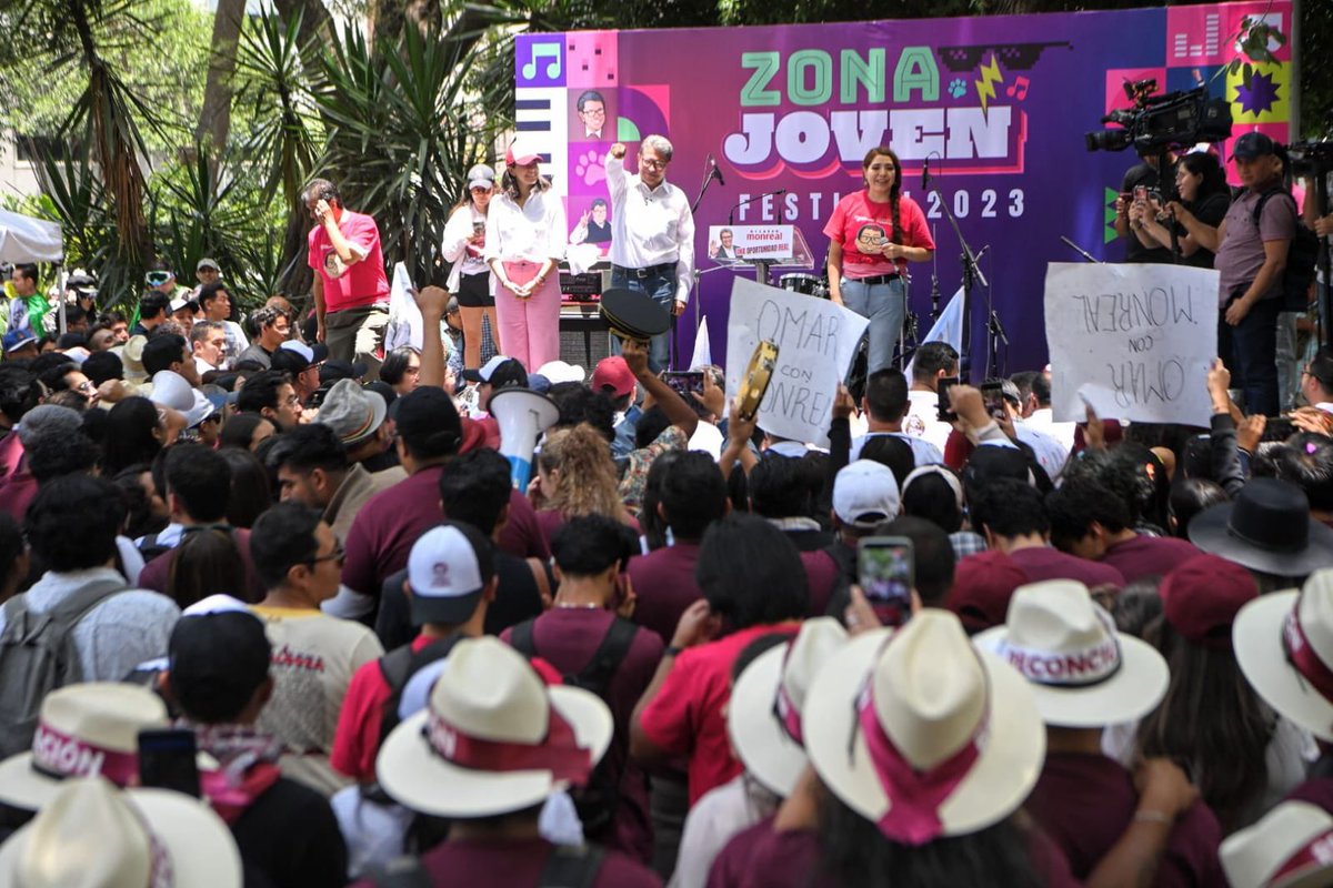 RicardoMonrealA's tweet photo. Zona Joven, un evento que muestra cómo debería ser nuestra convivencia en este país: sin paredes ni barreras y con apertura para todas las personas. ¡Qué buena manera de conmemorar el Día Internacional de las Juventudes, en un marco de energía y buenas propuestas! https://t.co/Y8WFhvizHs