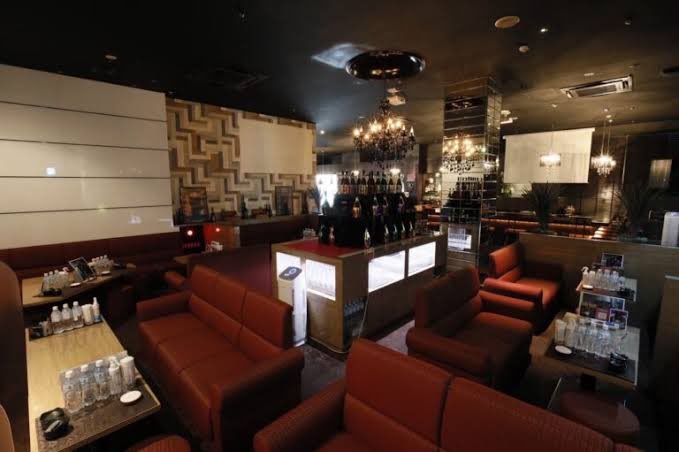 🔥六本木　ブルジュ🥂🔥

✅時給分全額日払い可能
✅場内席も売り上げ反映
✅給与査定が2ヶ月毎で維持しやすい

👉 福岡中洲のグループが六本木に進出です！時給、システム良し✨

⚠️一ノ瀬だけの特典
入店で五万円＋永久バック💪

✨🎁【フォロー】&amp;【リツイート】でアマギフ1万円抽選🎁✨