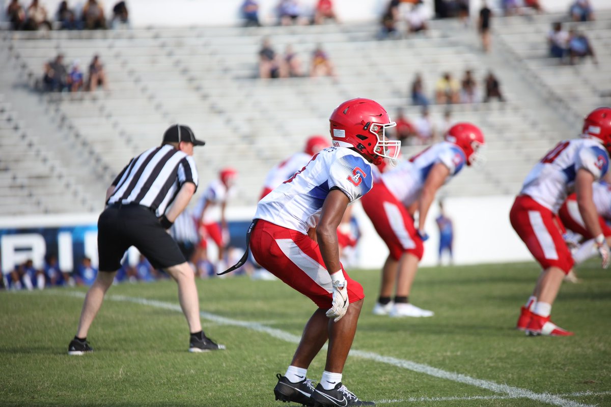 Kater3rd's tweet photo. Had a great scrimmage experience @ Grimsley…looking forward to week 1 🏈🙌🏽 @SAPatriotsFB https://t.co/q6ZbZB6bdi