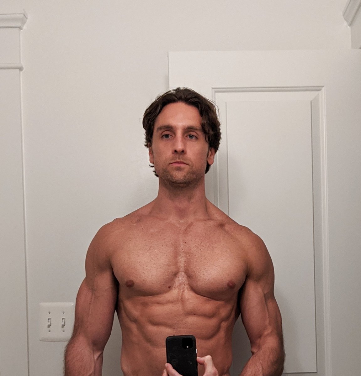 muscleforlife's tweet photo. Can creatine cause hair loss? What about acne? Kidney stones? High blood pressure? Other unwanted side effects?

Get my evidence-based answers here: https://t.co/CF1rOnzP9o https://t.co/4P0W5vUMzI