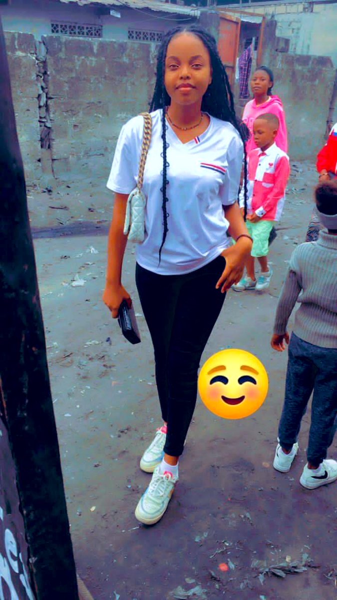 LisArtNsumbu's tweet photo. Le progrès c'est la capacité de l'homme à compliquer la simplicité 🤌
#with #Mapetite et #pépite #Mira et #Manièce https://t.co/38GkGHdpgp