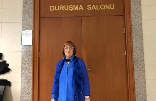 ozlemdogan_'s tweet photo. Çocuklara cinsiyet baskılayıcı hormon verip LGBT olmasını amaçlayan Prof. Dr. Şahika Yüksel, kendilerine 'Barış İçin Akademisyenler' adını veren ve Türkiye Cumhuriyeti Devleti’ne katil diyen bir grup PKK yandaşı akademisyenden biri. Oyun belli plan belli; bunların hepsi birlik. https://t.co/wqR3almTcn
