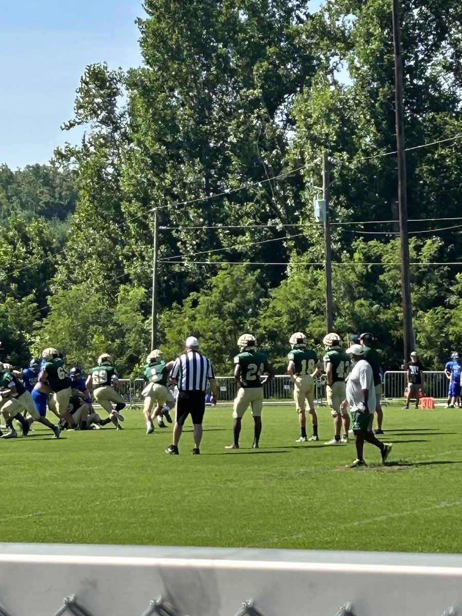 AdenPenn's tweet photo. great scrimmage today  with my teammates 🙏🏽 https://t.co/Zz8MTKPubQ