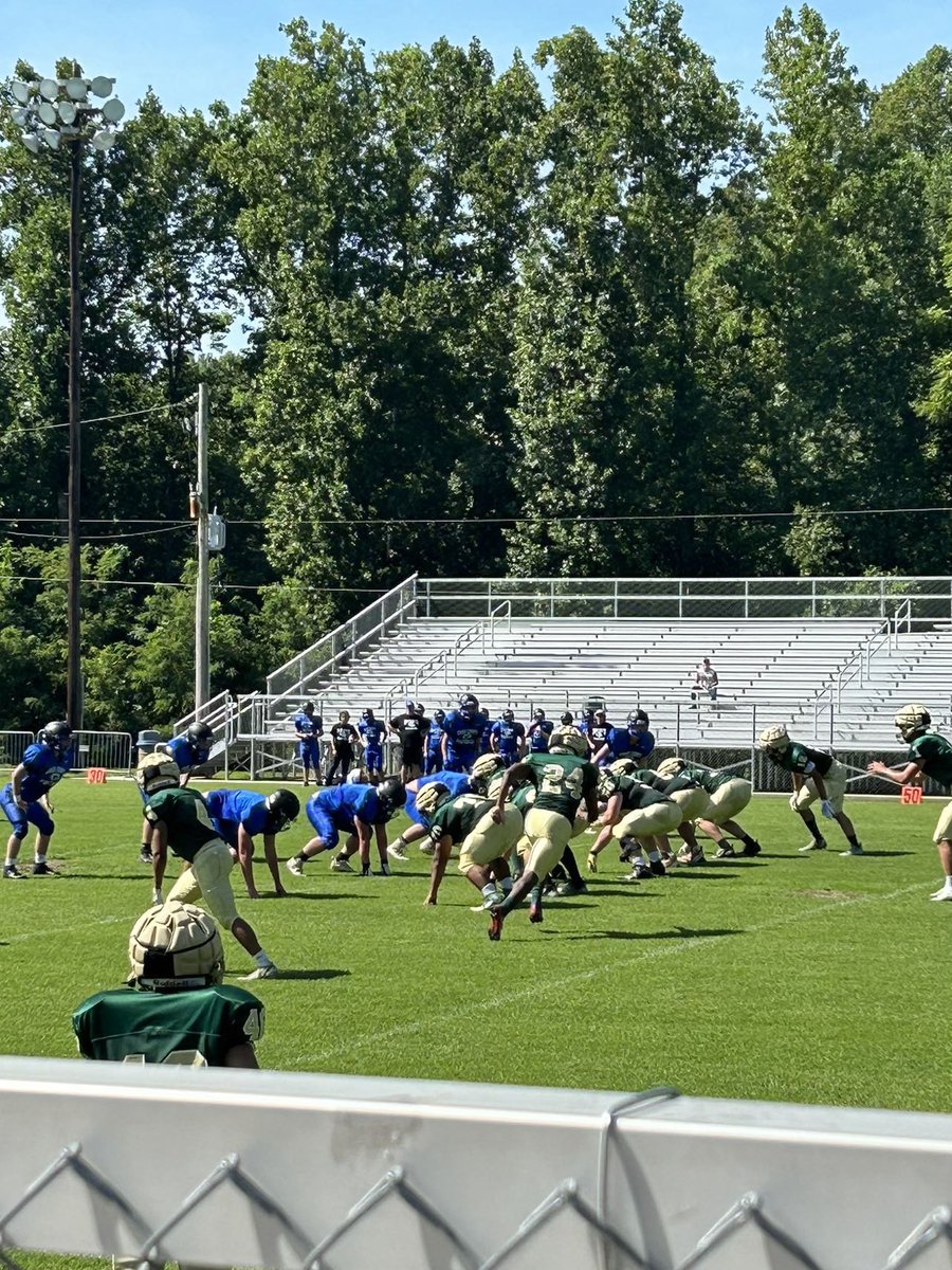 AdenPenn's tweet photo. great scrimmage today  with my teammates 🙏🏽 https://t.co/Zz8MTKPubQ
