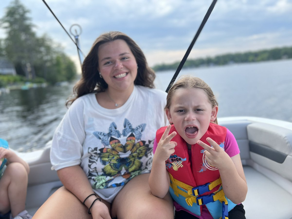 CardiacDrop's tweet photo. Beautiful day out on the lake today… 🚤 🌊 #SummerSaturdays ☀️ https://t.co/GYCthRAJVl