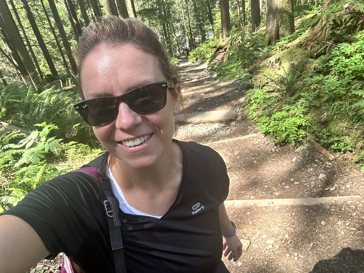 Vanillapilotlhr's tweet photo. Hot one on @grousemountain today 🥵Last time the Grouse Grind was much cooler, much wetter and I was much fitter! Now back for a pre pick up nap, before operating the #BA84 back to LHR. See you tomorrow @BigJetTVLIVE! #avgeek #Vancouver https://t.co/O4w9asKyea