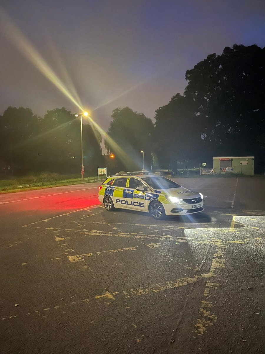 MPSBrunswickPk's tweet photo. This evening, Brunswick Park ward team have conducted high visibility patrols in and around the car park of Oak Hill Park following report to vehicle related ASB. We will continue to patrol this area and will deal with offences. https://t.co/1P3RNDTczg
