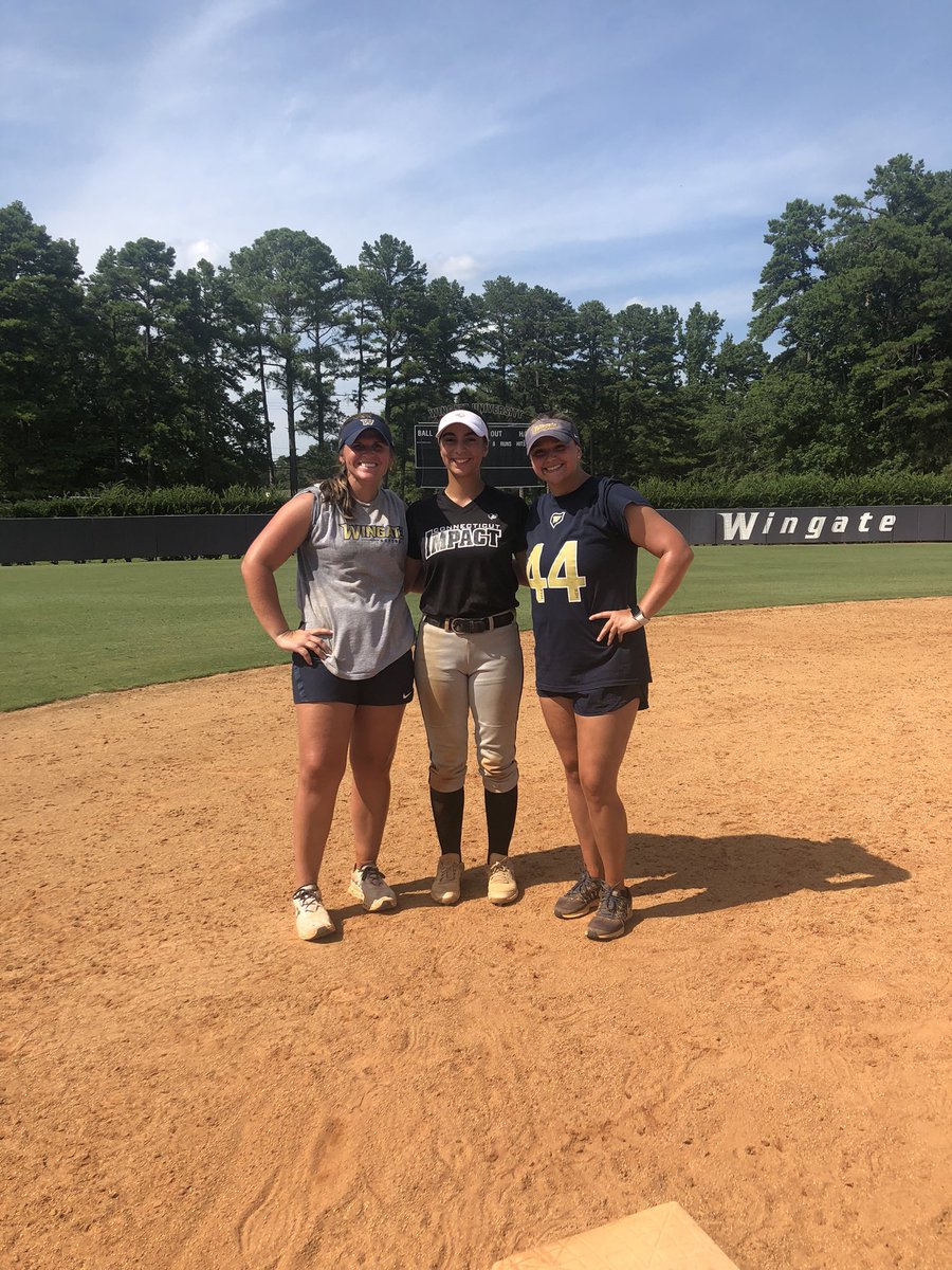Thank you <a href="/WingateSoftball/">Wingate Softball</a> for the great day! Had an awesome time- Go Dawgs‼️