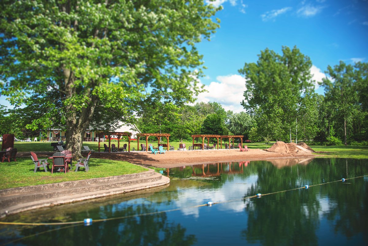 Visit Red Rock Ponds #RV Resort in Holley, NY for a fun #camping trip! It has a sandy #fishing beach, #hiking, themed weekends and more. 🎣 bit.ly/3Oi09wU 📸: Red Rock Ponds RV Resort